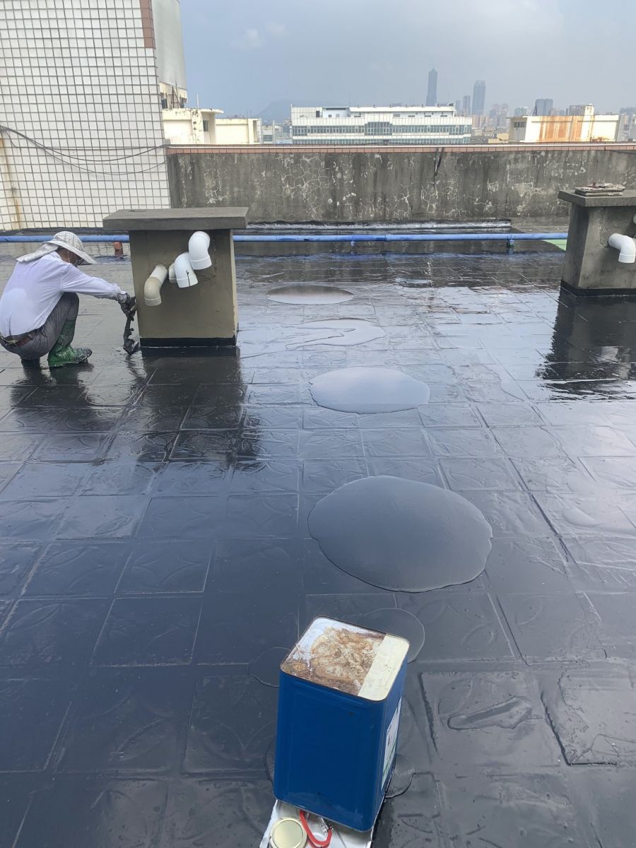 天倫街屋頂防水-施工中