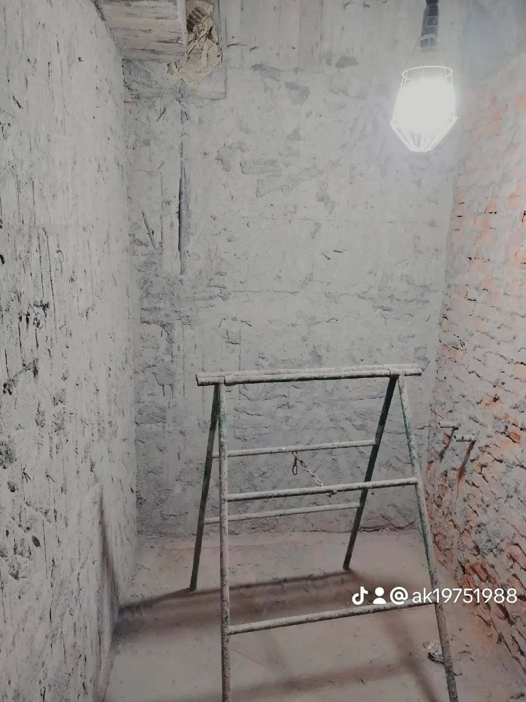【高雄翻新工程】廚房、浴廁磁磚鋪設整修