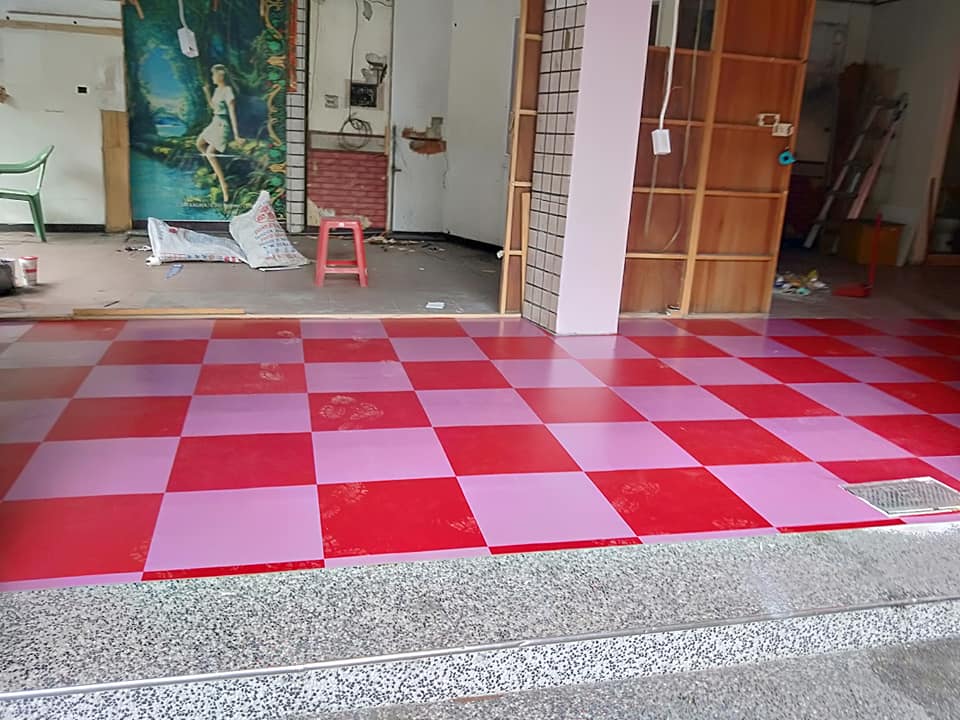 【高雄油漆工程】夾娃娃機店地板需要翻新作業完成之後應該如何?